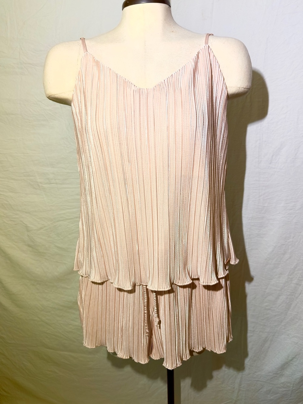 Danskin Blush Pink Pleated Pajama Set Size Medium Came Top & Shorts Lounge Set
